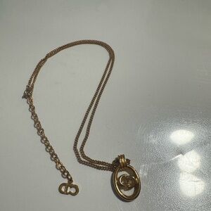 Gold Pendant Necklace